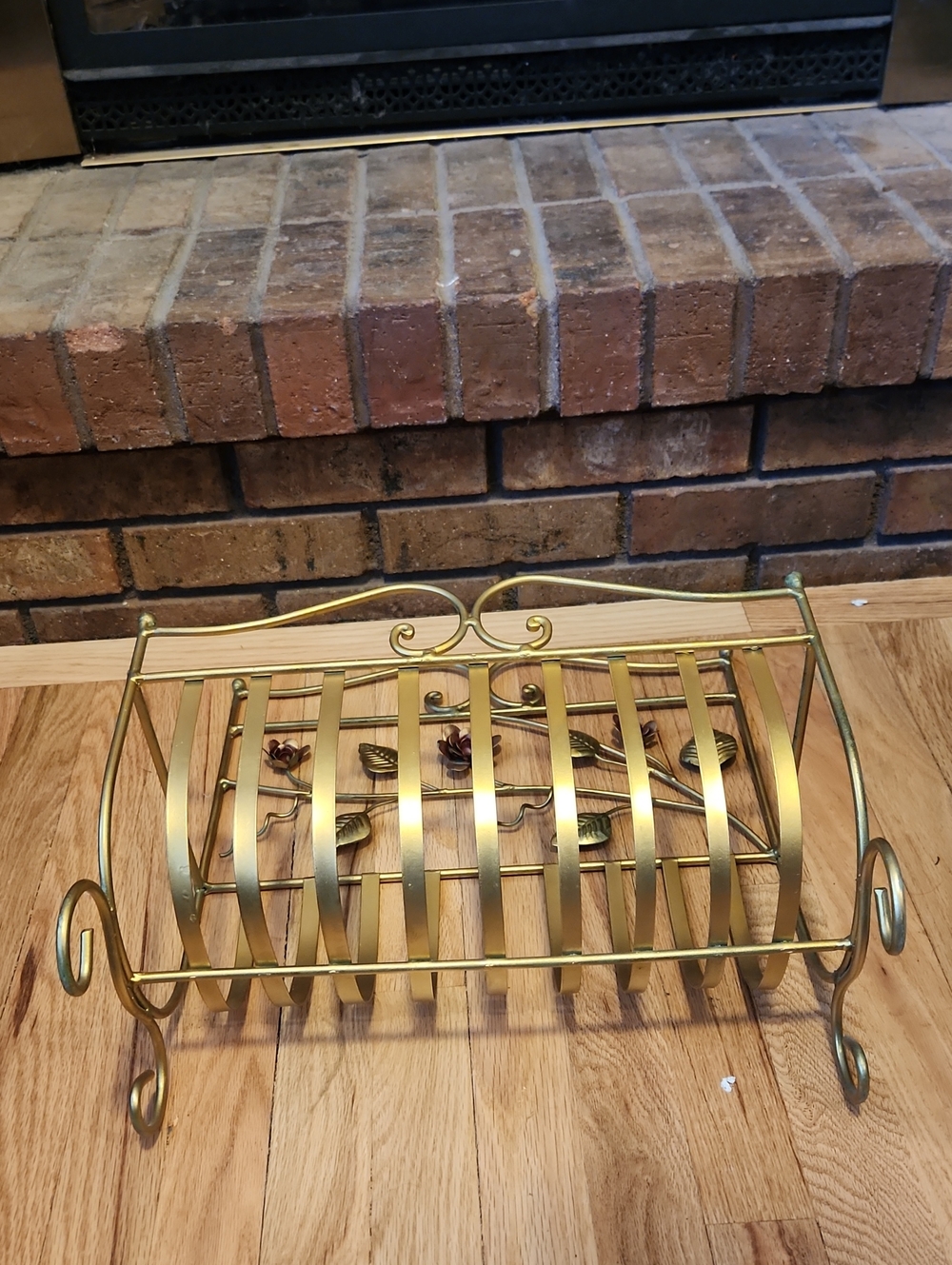 Gold Metal Magazine Rack Floral Accents Vintage MCM Hollywood Regency Florentine - Picture 2 of 10